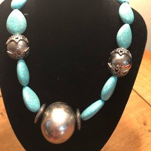 Necklace with round pendant